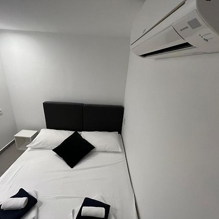 X Boutique Marinac Studio Apartments & Rooms Šibenik Buitenkant foto
