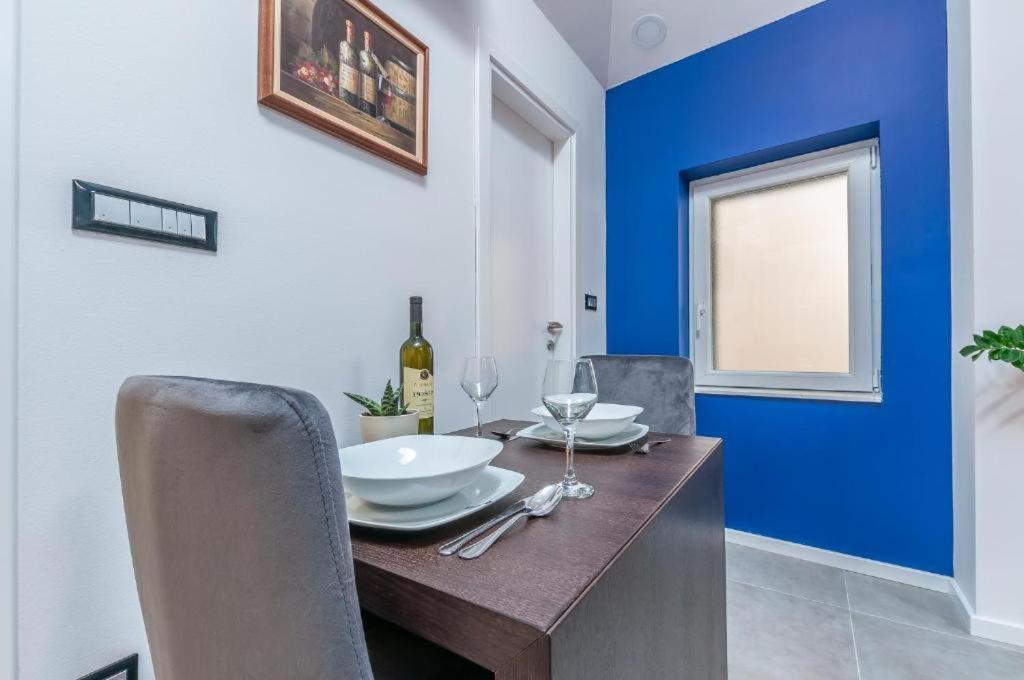 X Boutique Marinac Studio Apartments & Rooms Šibenik Buitenkant foto