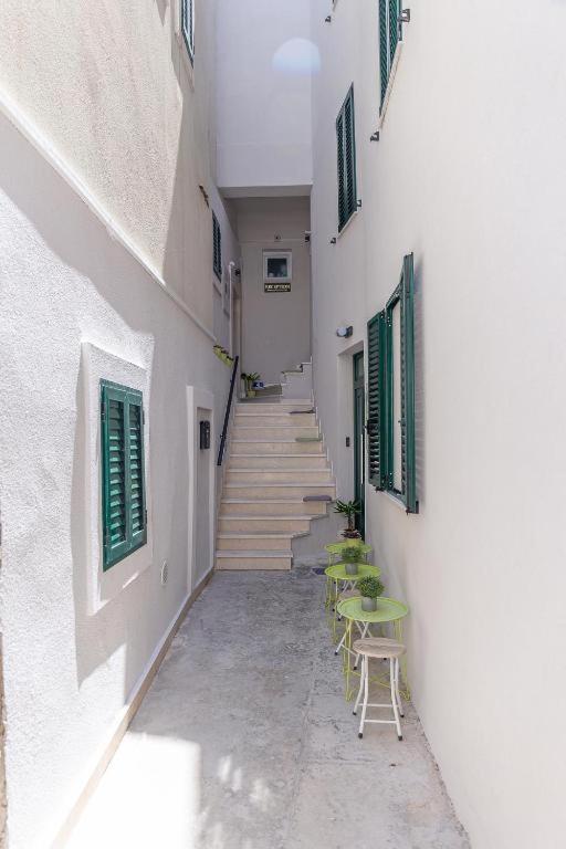 X Boutique Marinac Studio Apartments & Rooms Šibenik Buitenkant foto